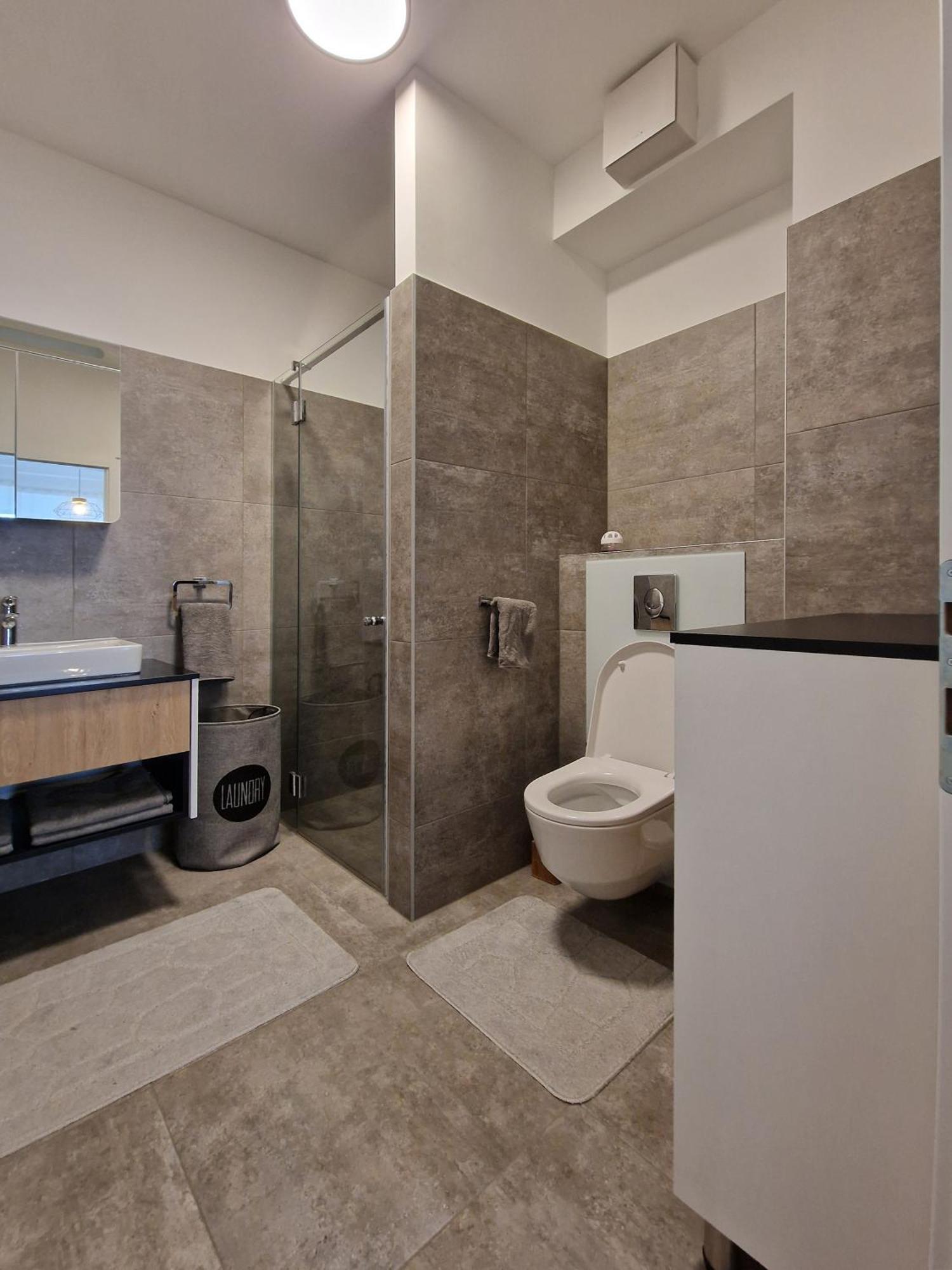 Vienna Luxury New Apartment Favoriten Buitenkant foto